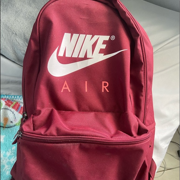nike burgundy backpack